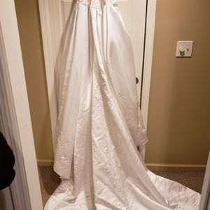 Wedding dress size 10 Moonlight